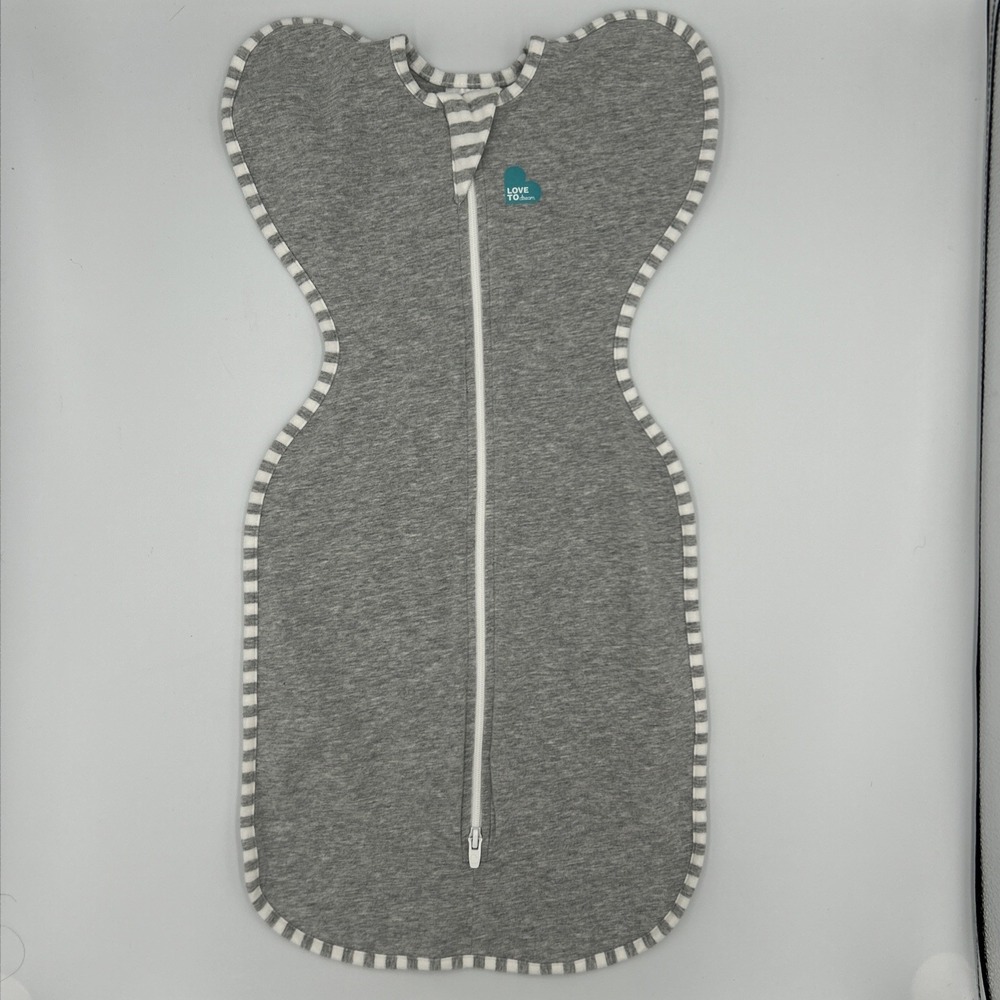 Love To Dream Swaddle Up Newborn Sleep Sack Zip Gray White Unisex 5-8.5 Lbs EUC